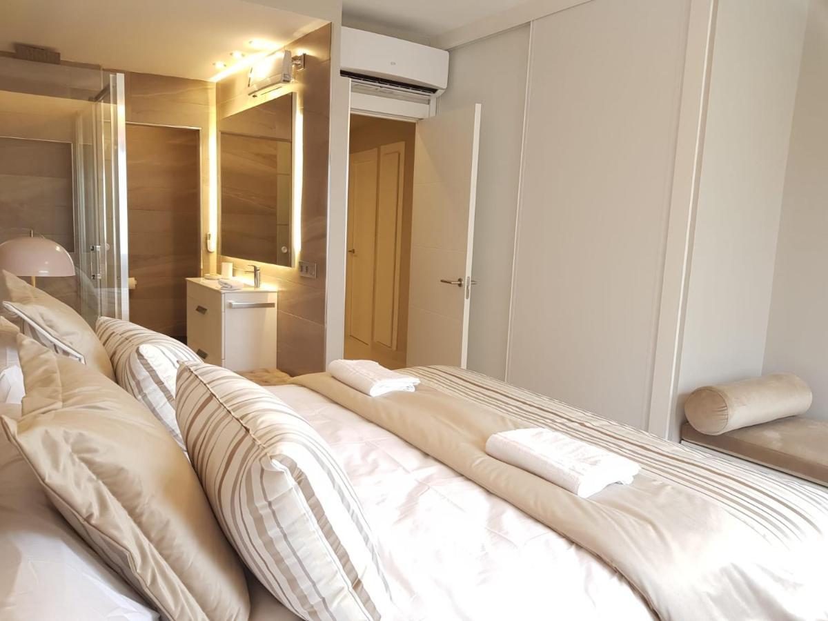 Fabulous Apartment In Front Of Sea & Marina With Incredible Views เอสเตโปนา ภายนอก รูปภาพ