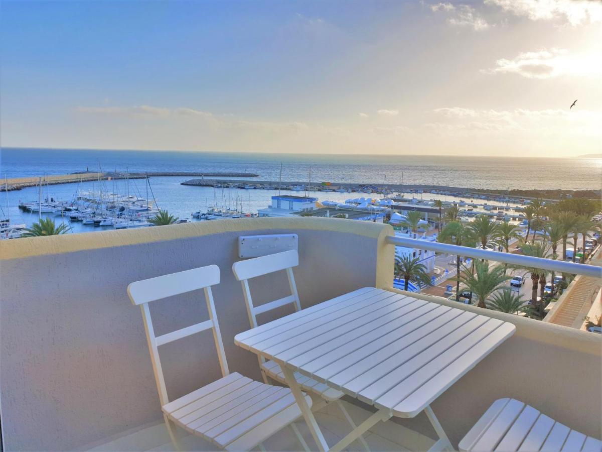 Fabulous Apartment In Front Of Sea & Marina With Incredible Views เอสเตโปนา ภายนอก รูปภาพ