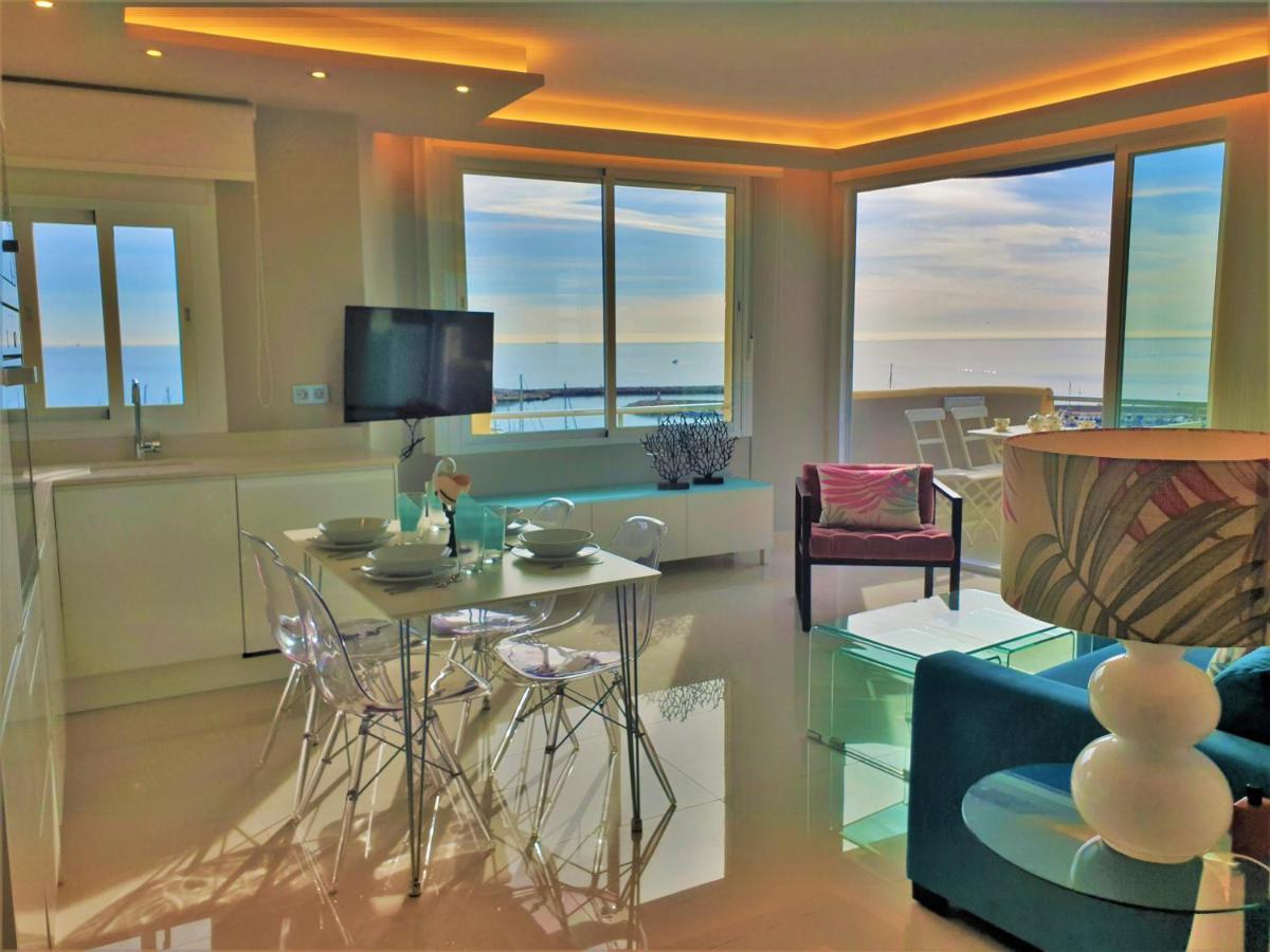 Fabulous Apartment In Front Of Sea & Marina With Incredible Views เอสเตโปนา ภายนอก รูปภาพ
